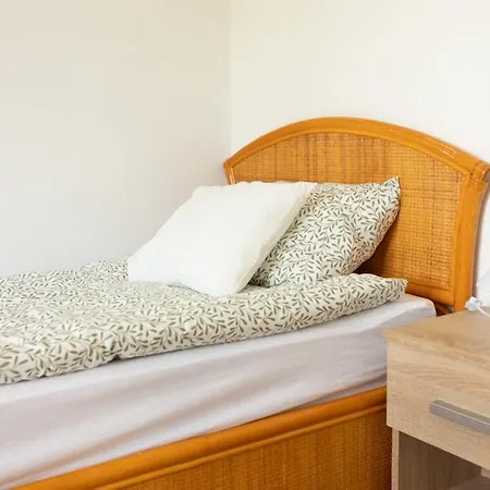 Flóra Apartman Balatonvilágos